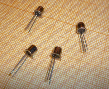 Транзистор никель 2Т208М