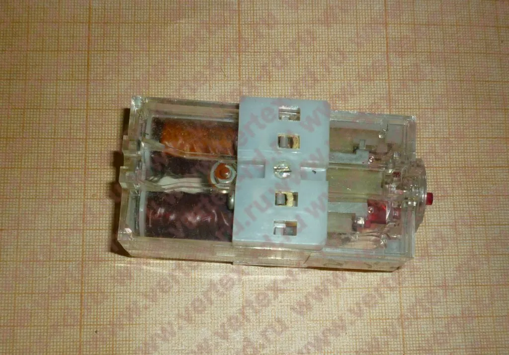 РЭУ-11-20-5-40У3 0,01А реле указательное | Цена, купить, описание ...