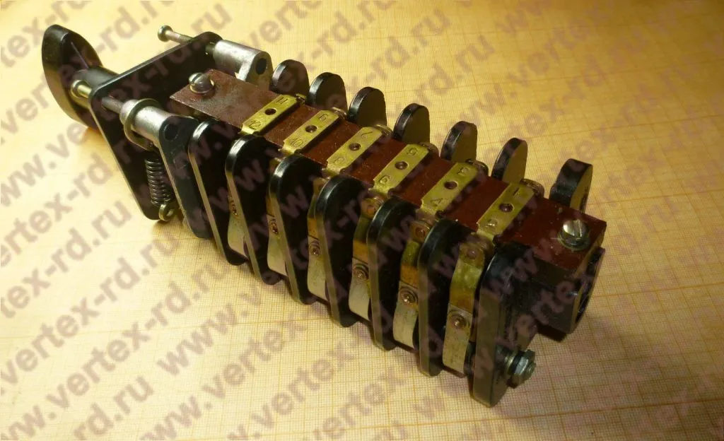 УП-5313-Л-267 переключатель универсальный | Цена, купить, описание ...